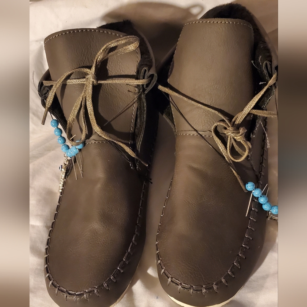 Shoes moccasins